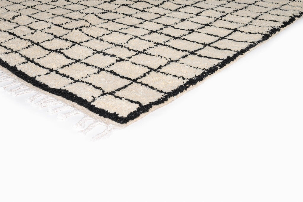 IMPALA (Black) - Inez