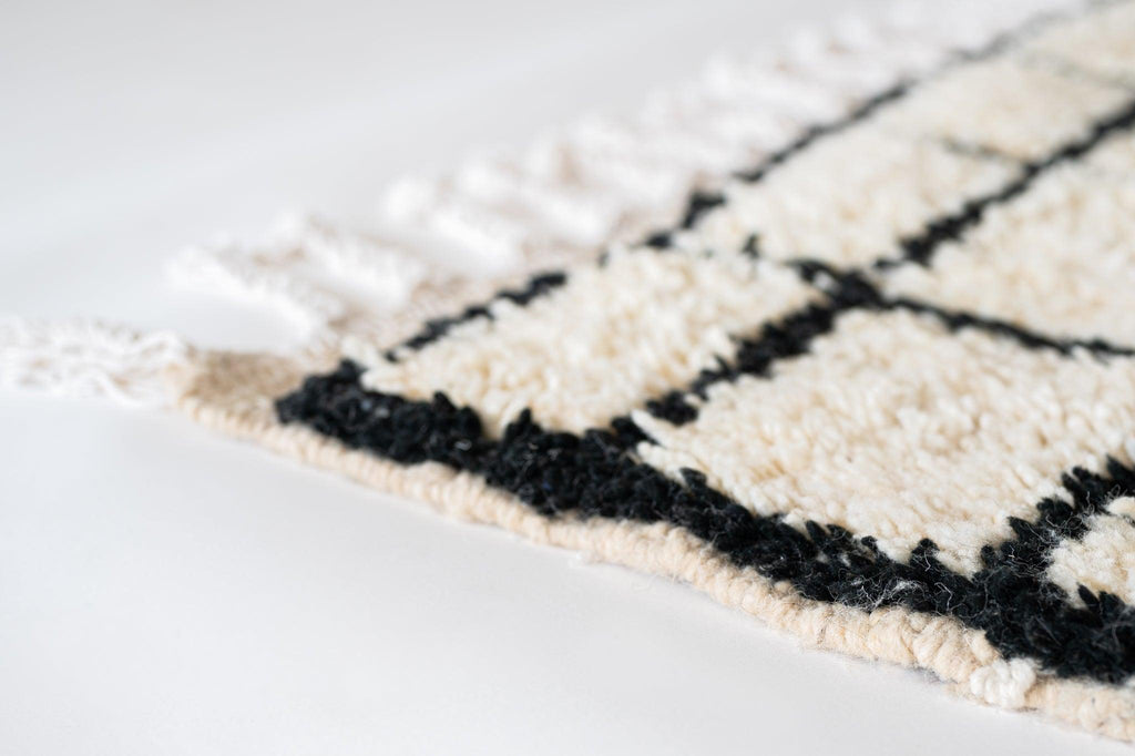 IMPALA (Black) - Inez