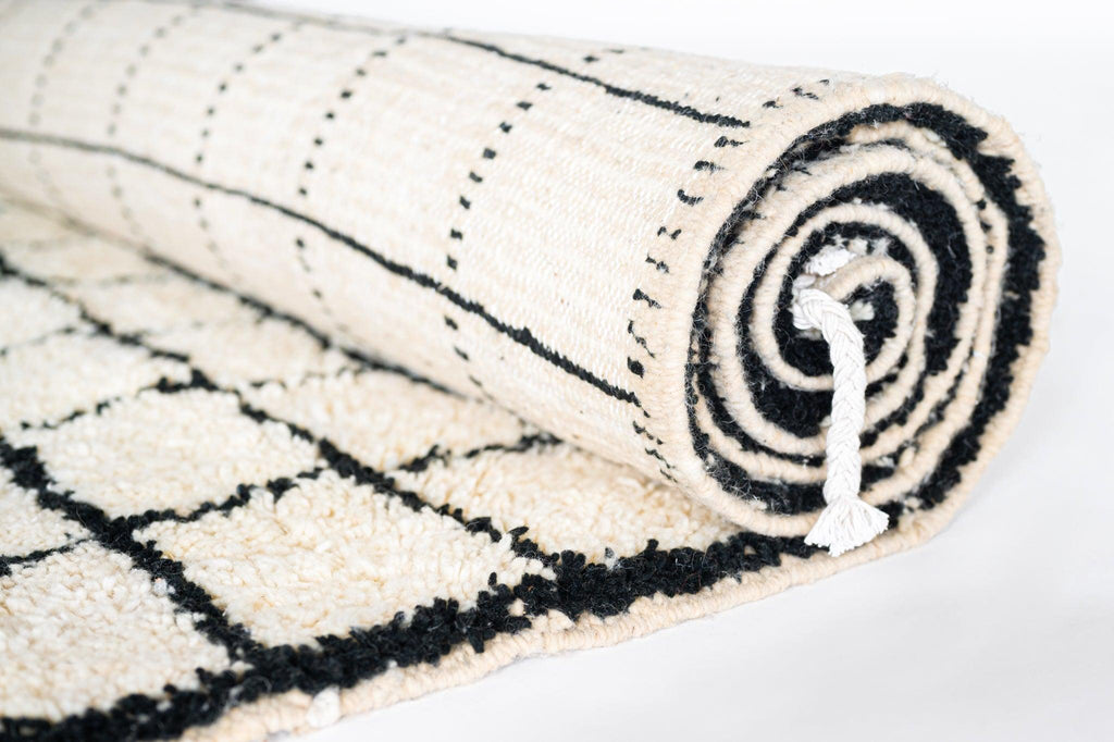 IMPALA (Black) - Inez